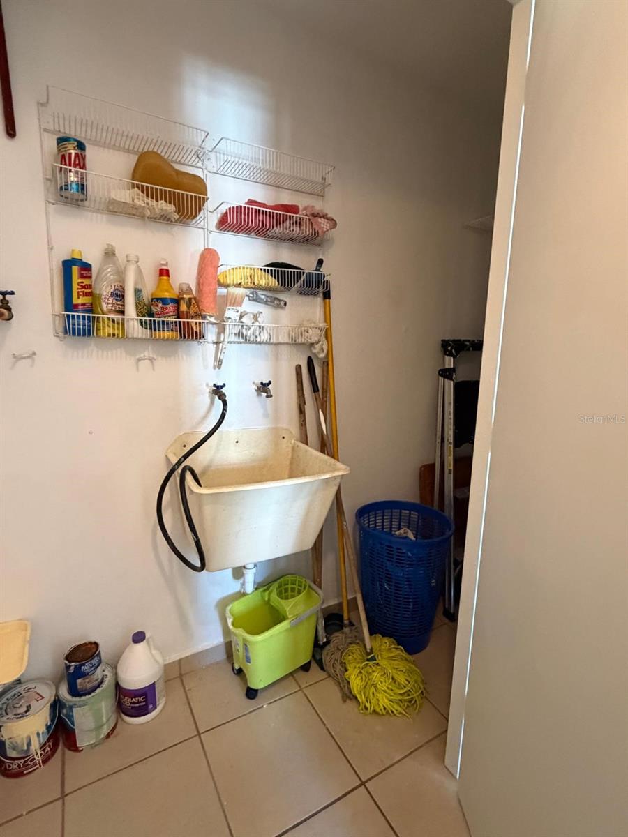 CONDOMINIO TORRES DEL ESCORIAL - Residential