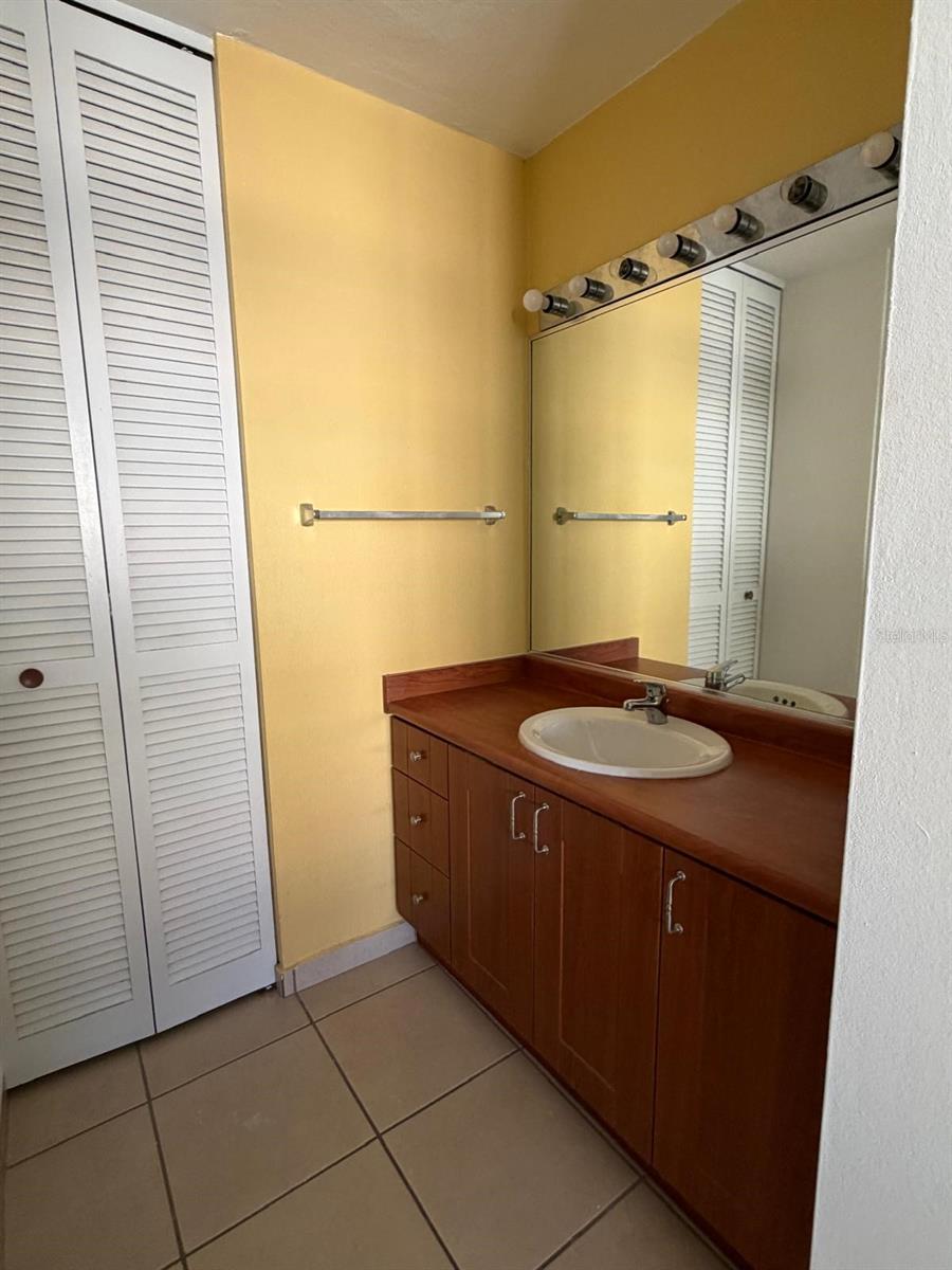 CONDOMINIO TORRES DEL ESCORIAL - Residential