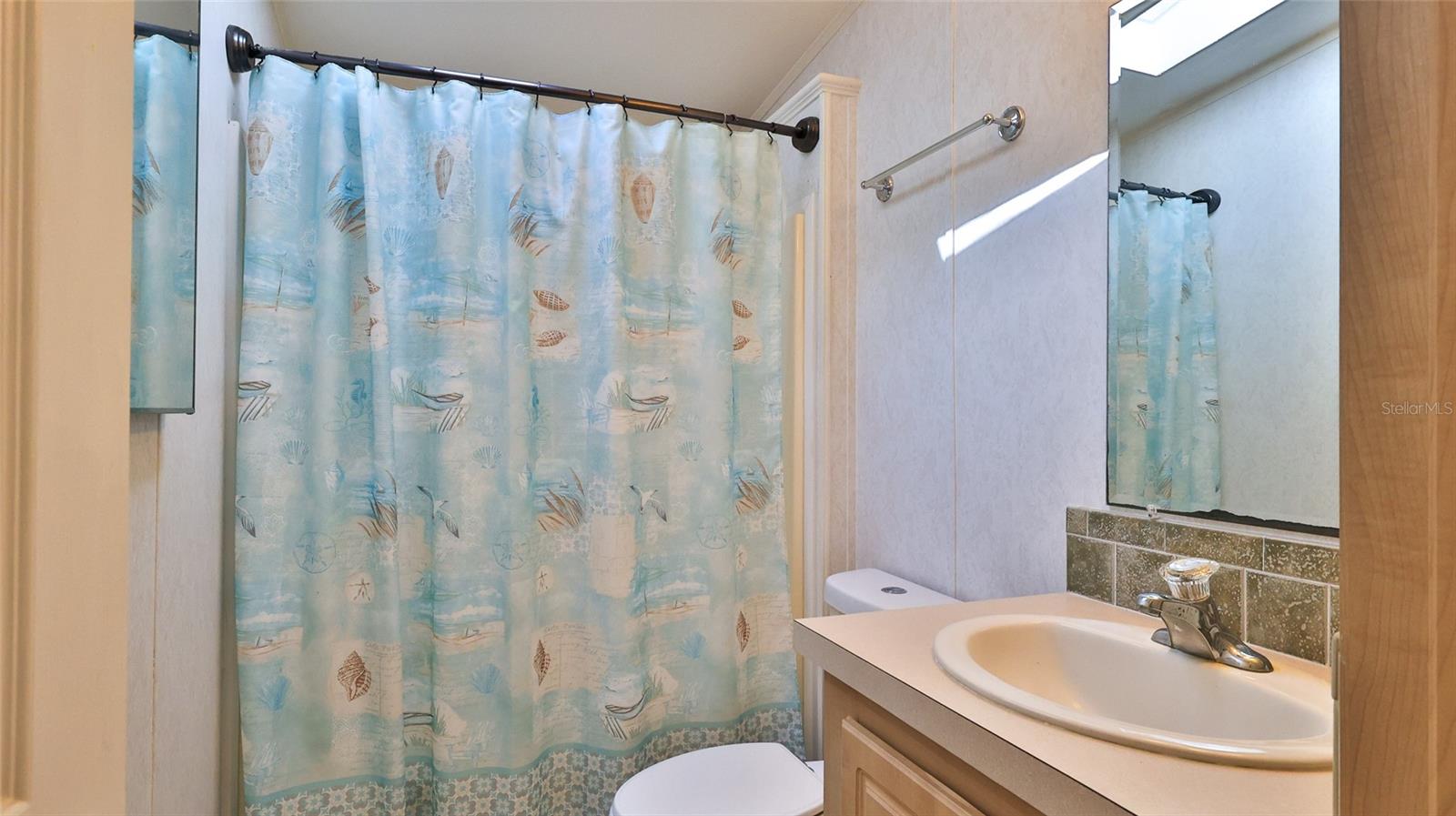 LIGHTHOUSE COVE PHASE 2B - Residential