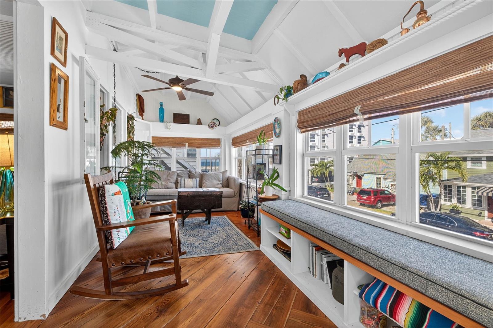 MOREY BEACH - Residential