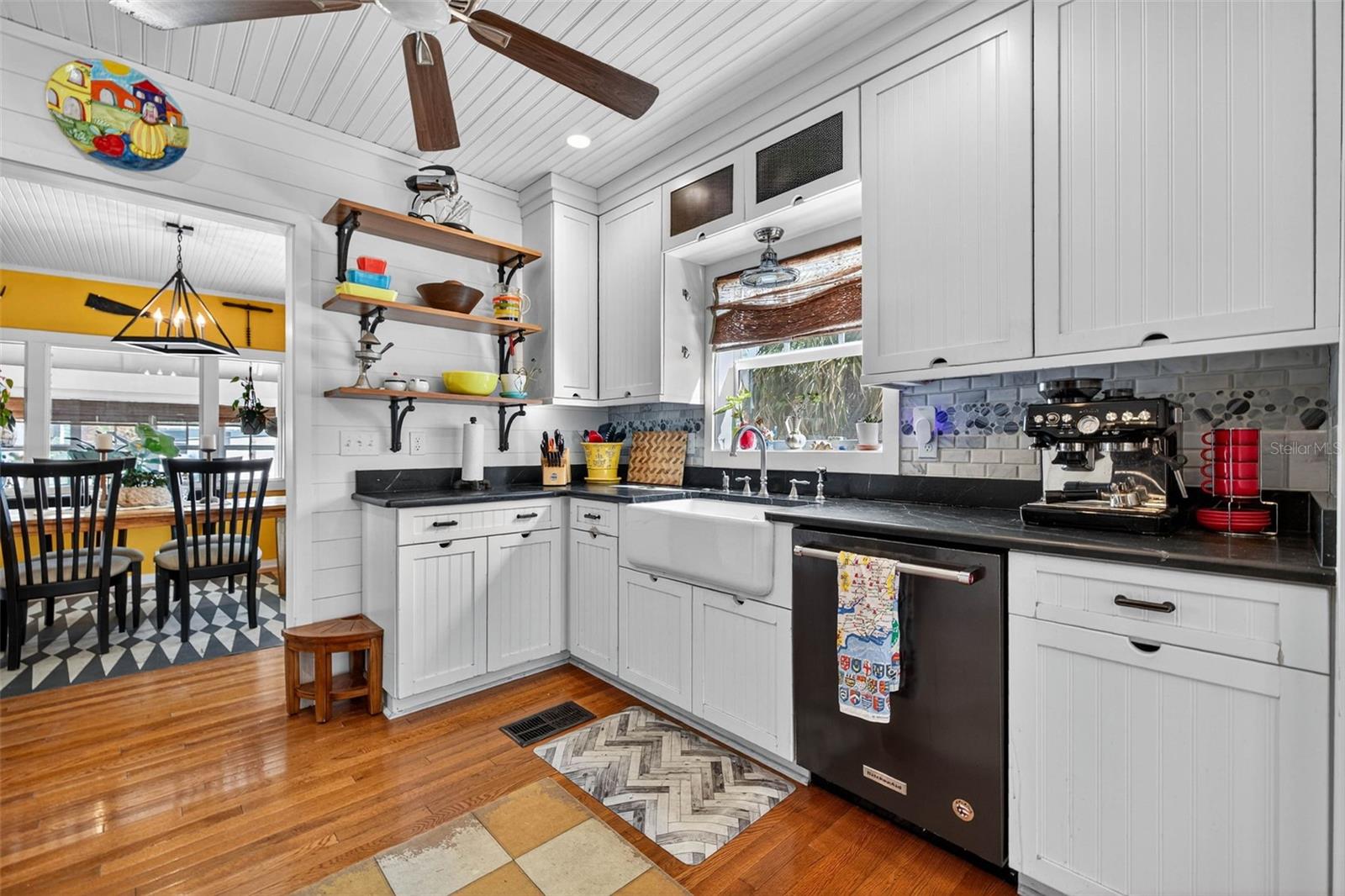 MOREY BEACH - Residential