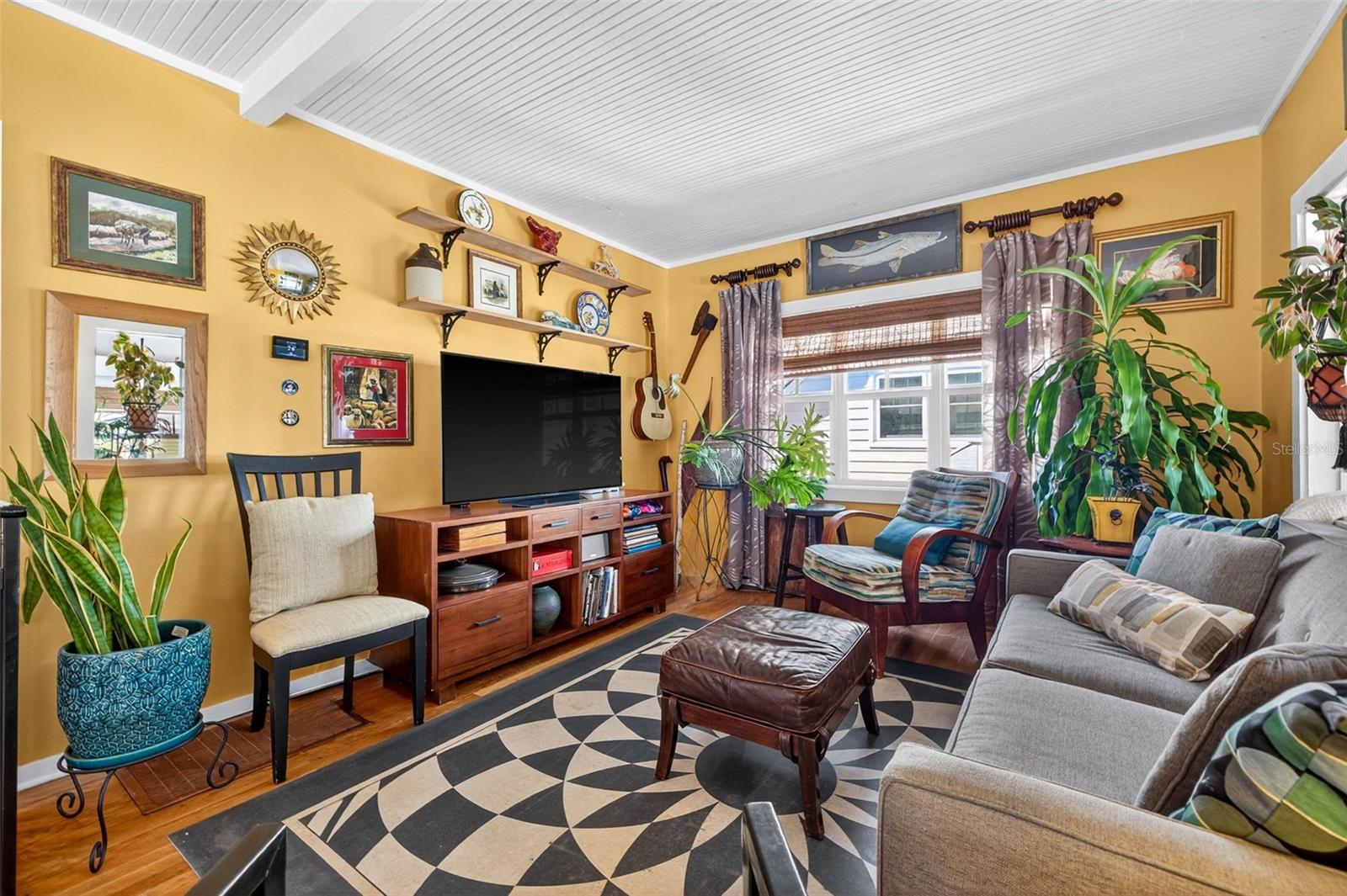 MOREY BEACH - Residential