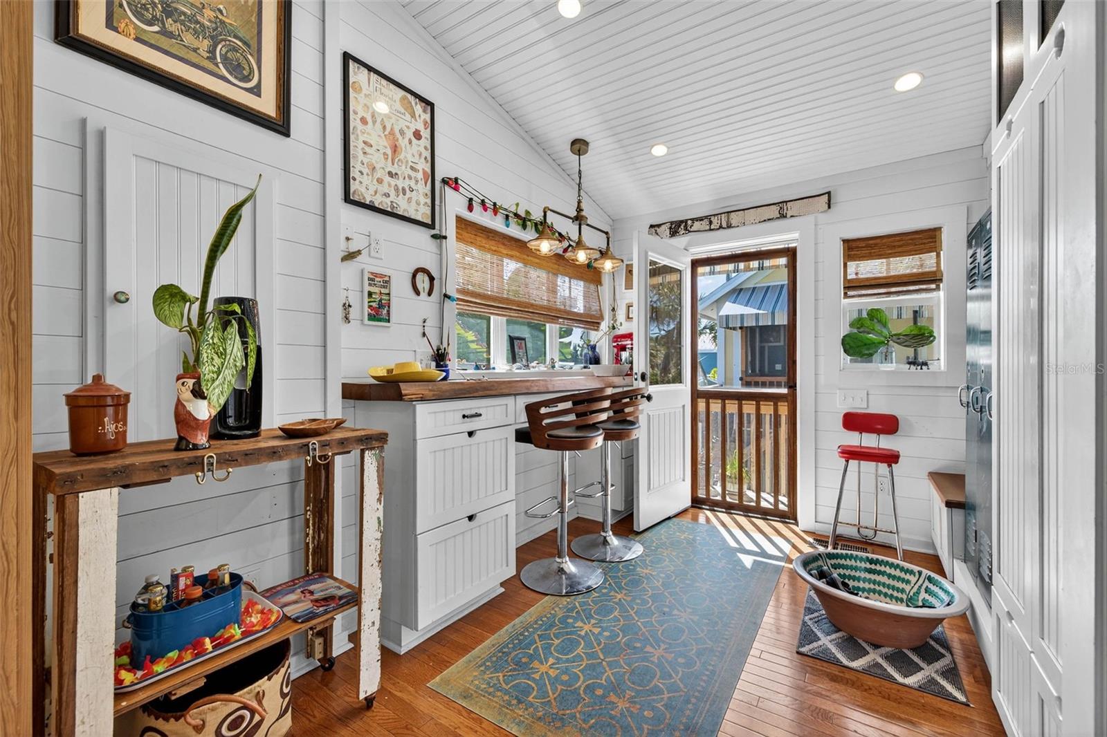 MOREY BEACH - Residential