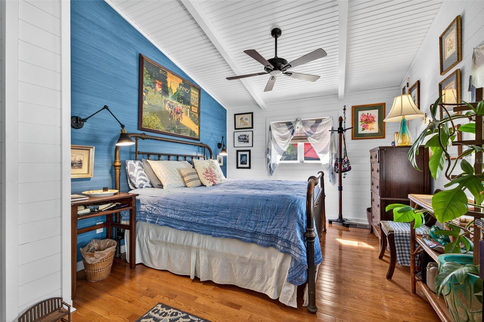 MOREY BEACH - Residential