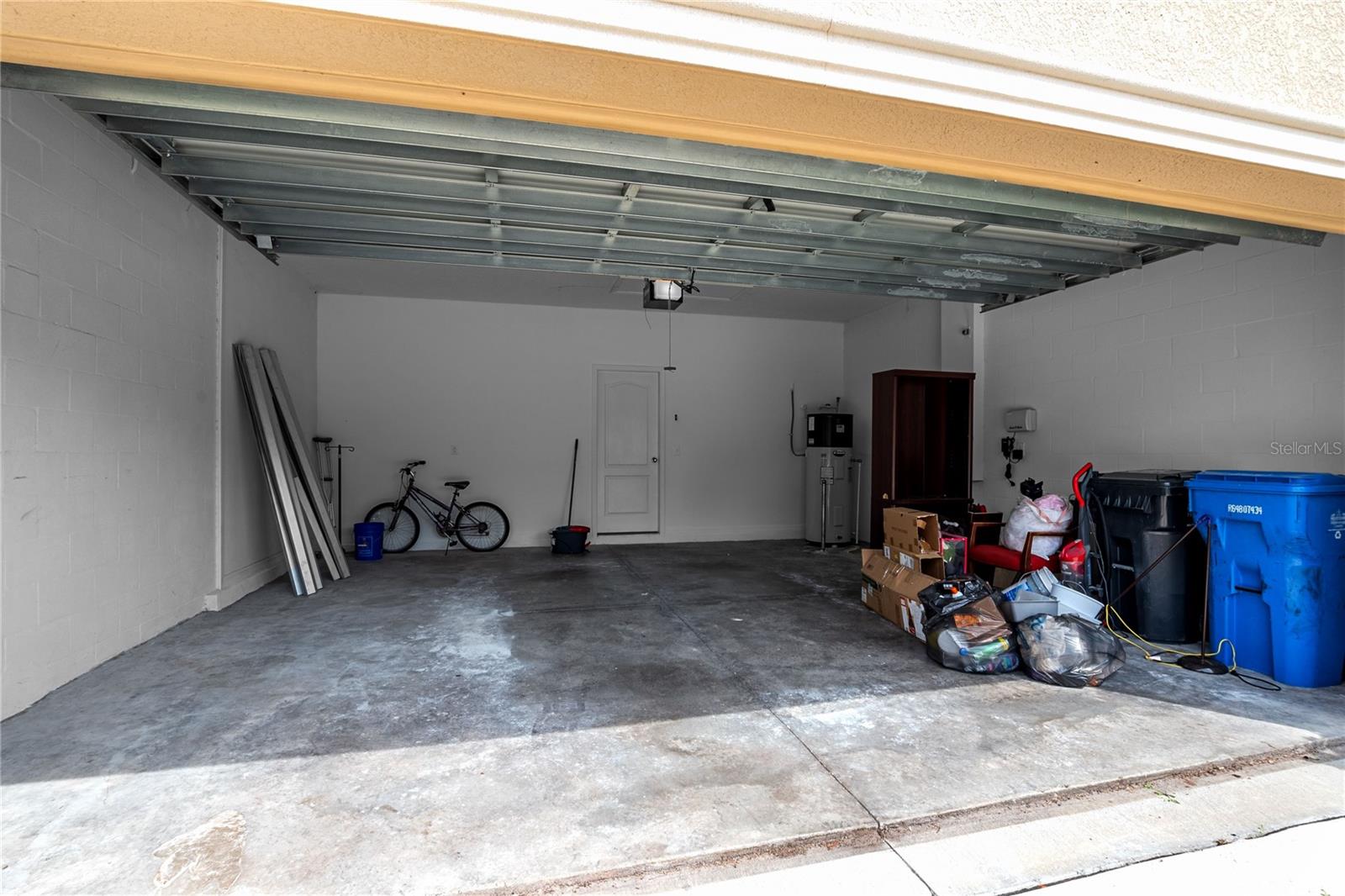SUMMERFIELD CROSSINGS VILLAGE 2 TR - Residential Lease