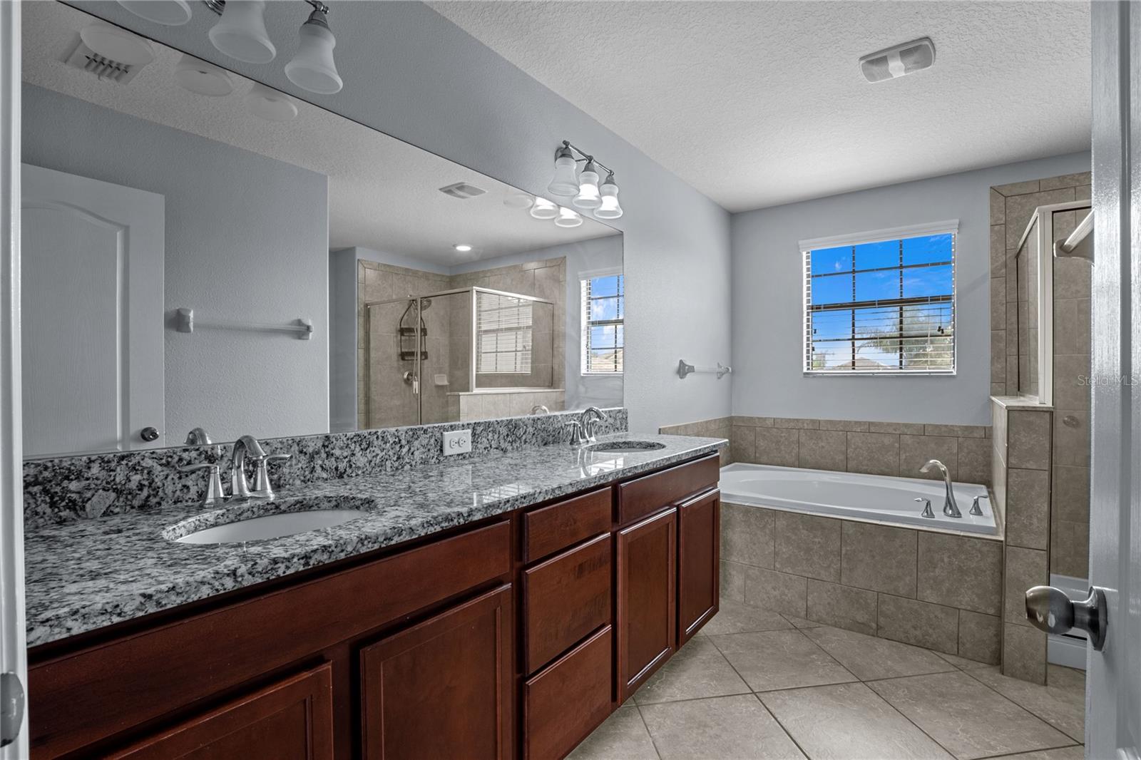 SUMMERFIELD CROSSINGS VILLAGE 2 TR - Residential Lease