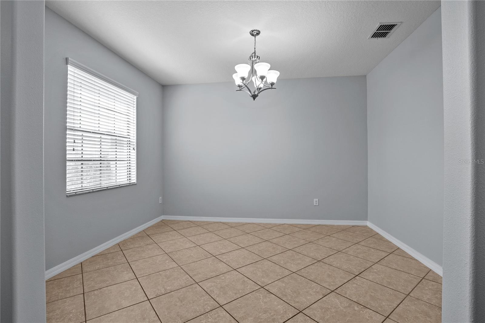 SUMMERFIELD CROSSINGS VILLAGE 2 TR - Residential Lease