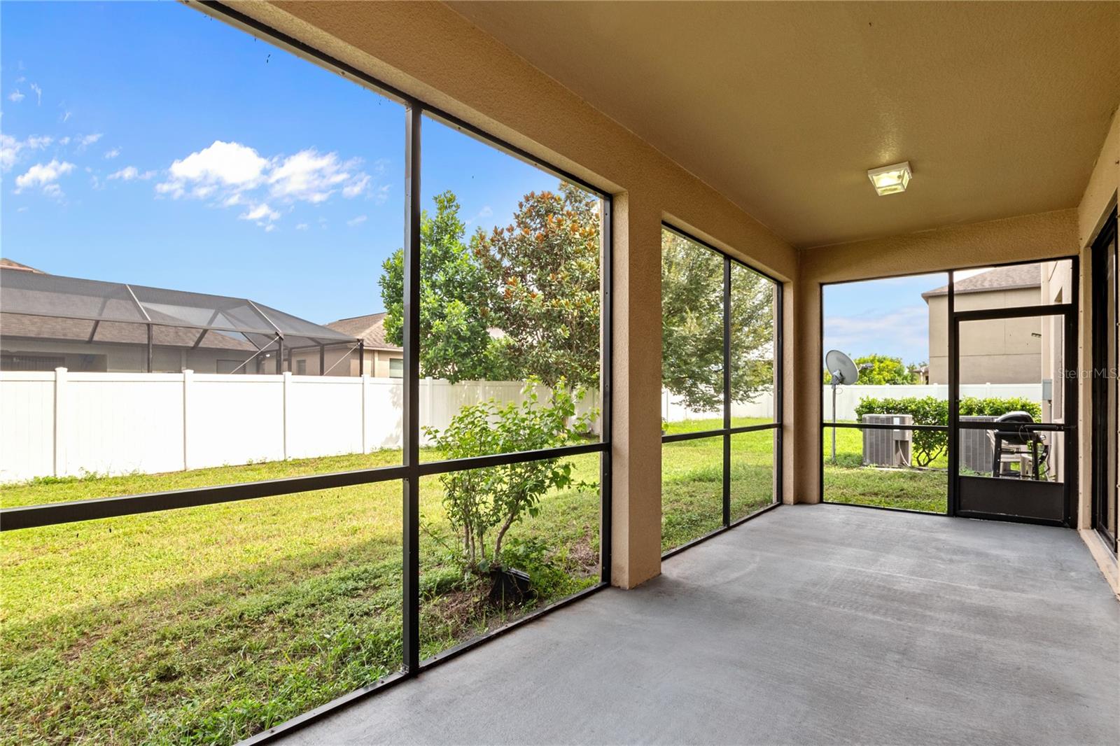 SUMMERFIELD CROSSINGS VILLAGE 2 TR - Residential Lease