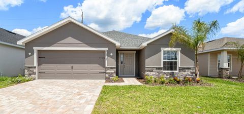 Photo of 5575 Buckeye Bend Drive, Saint Cloud, FL 34772 (MLS # L4961709)