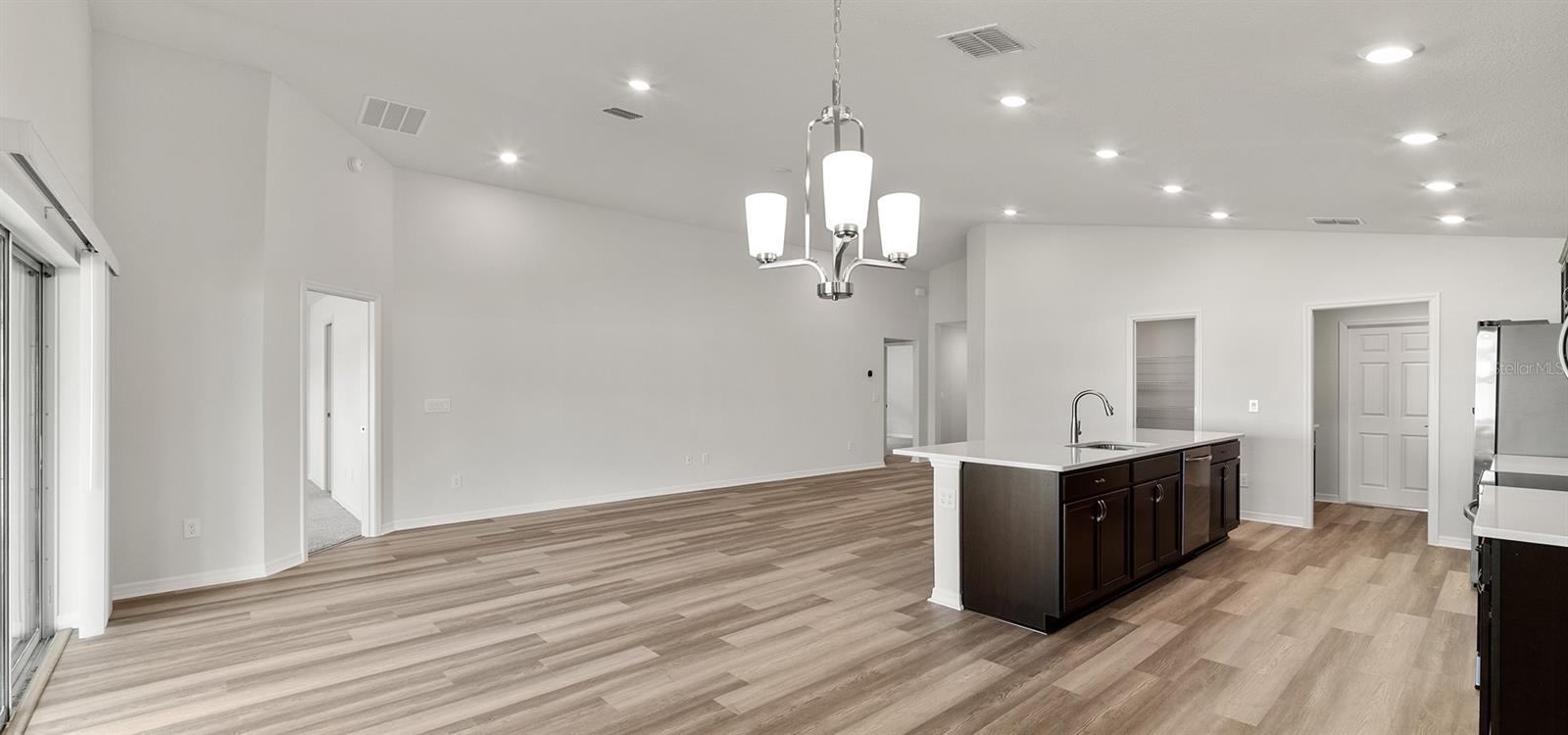 5575 BUCKEYE BEND DRIVE