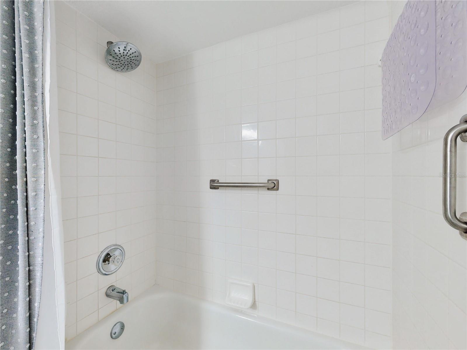 BOUCHELLE ISLAND CONDO - Residential