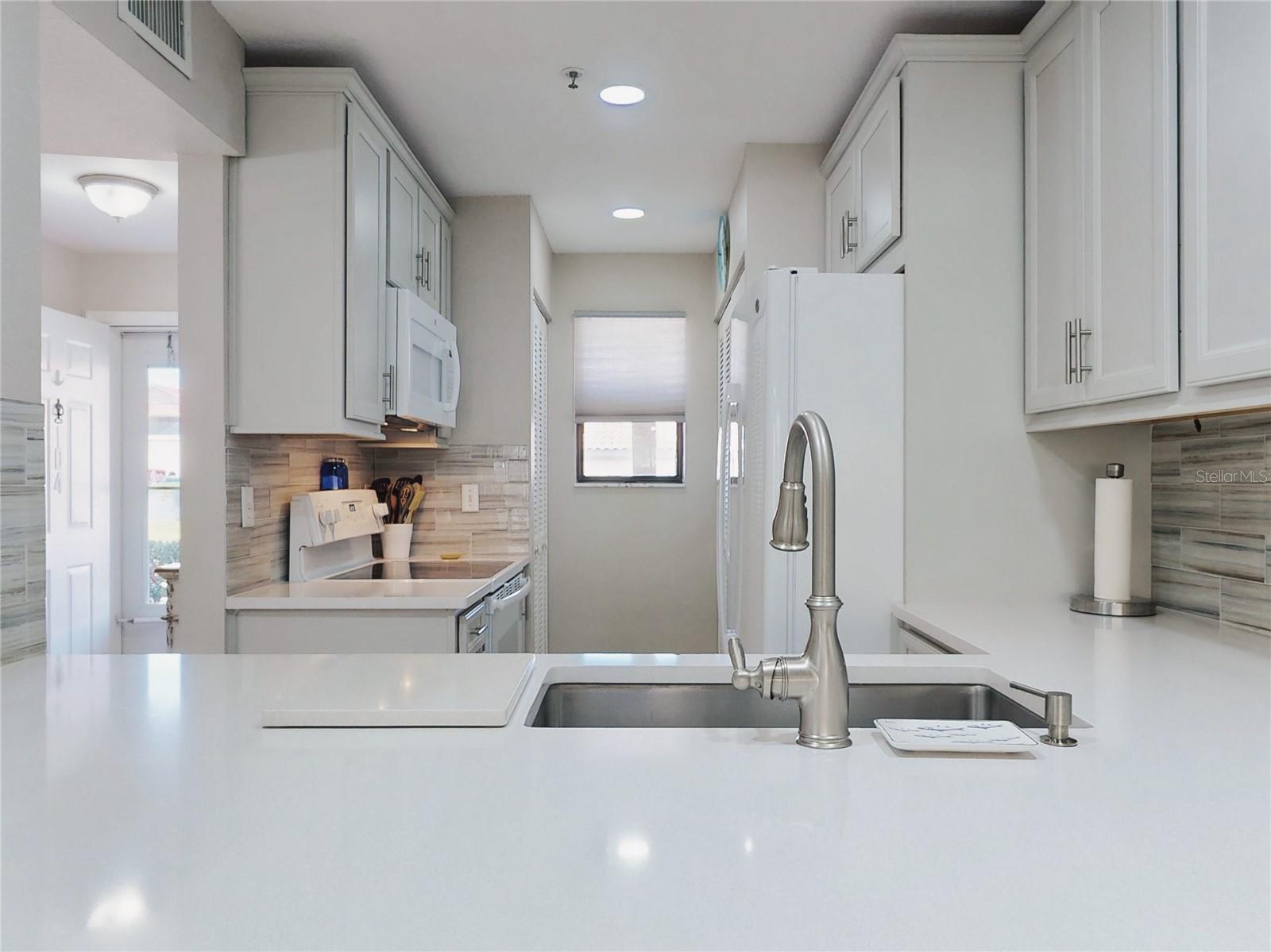 BOUCHELLE ISLAND CONDO - Residential