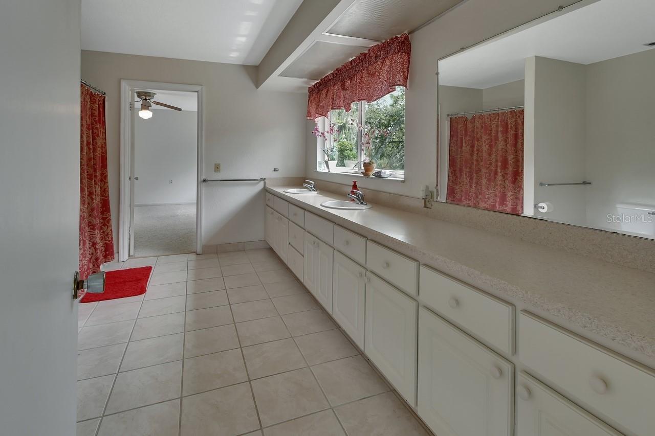 ARROYO VISTA - Residential