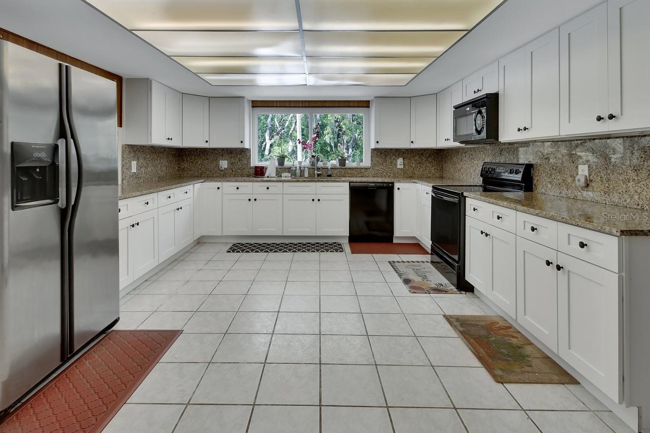 ARROYO VISTA - Residential