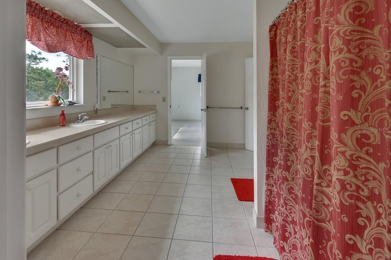 ARROYO VISTA - Residential