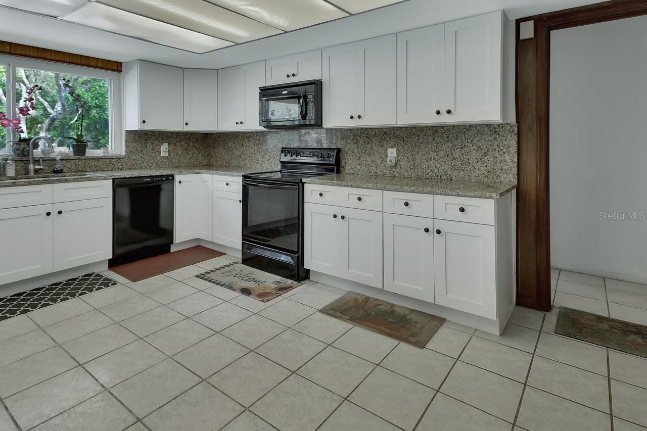 ARROYO VISTA - Residential