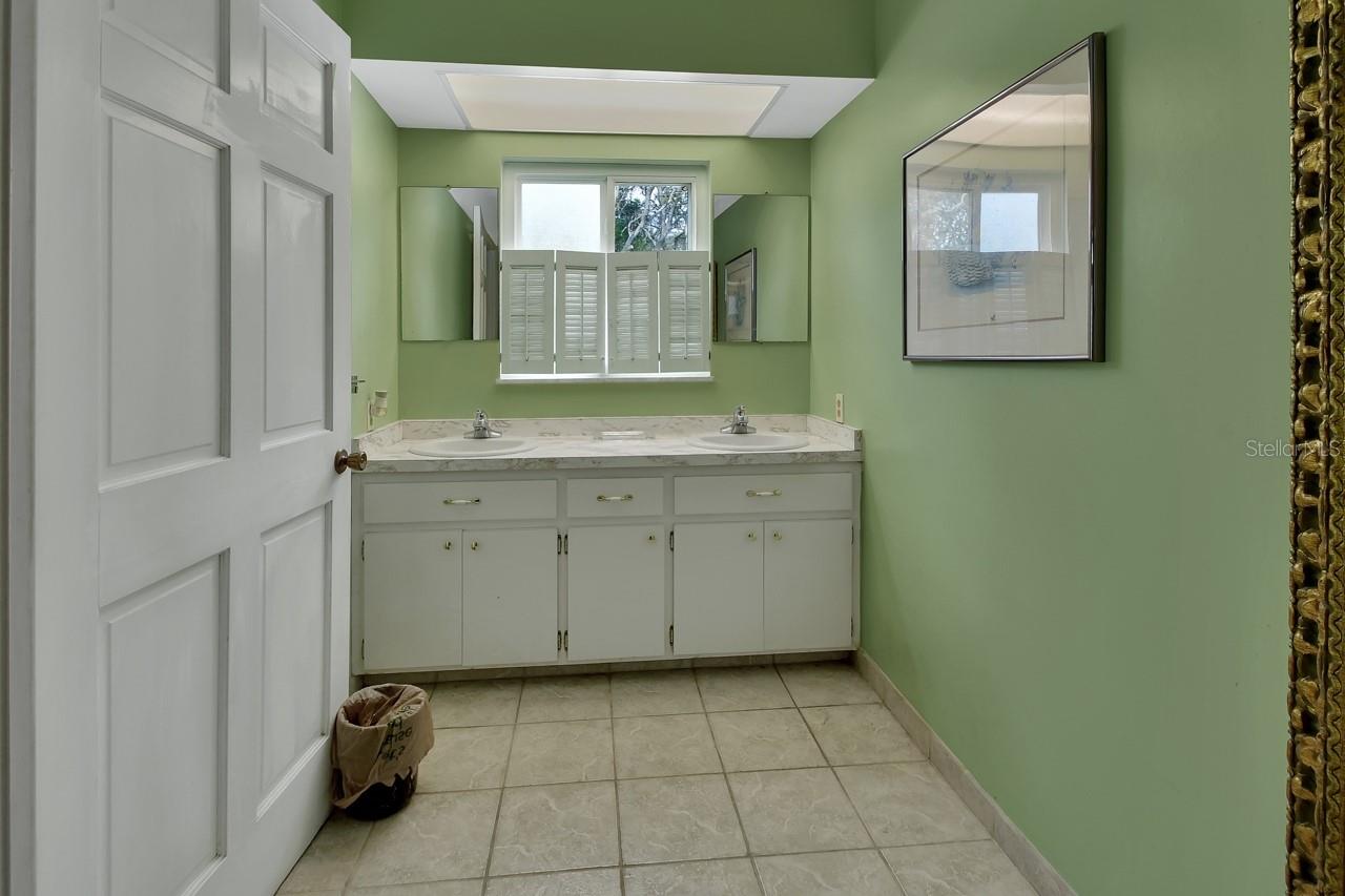 ARROYO VISTA - Residential