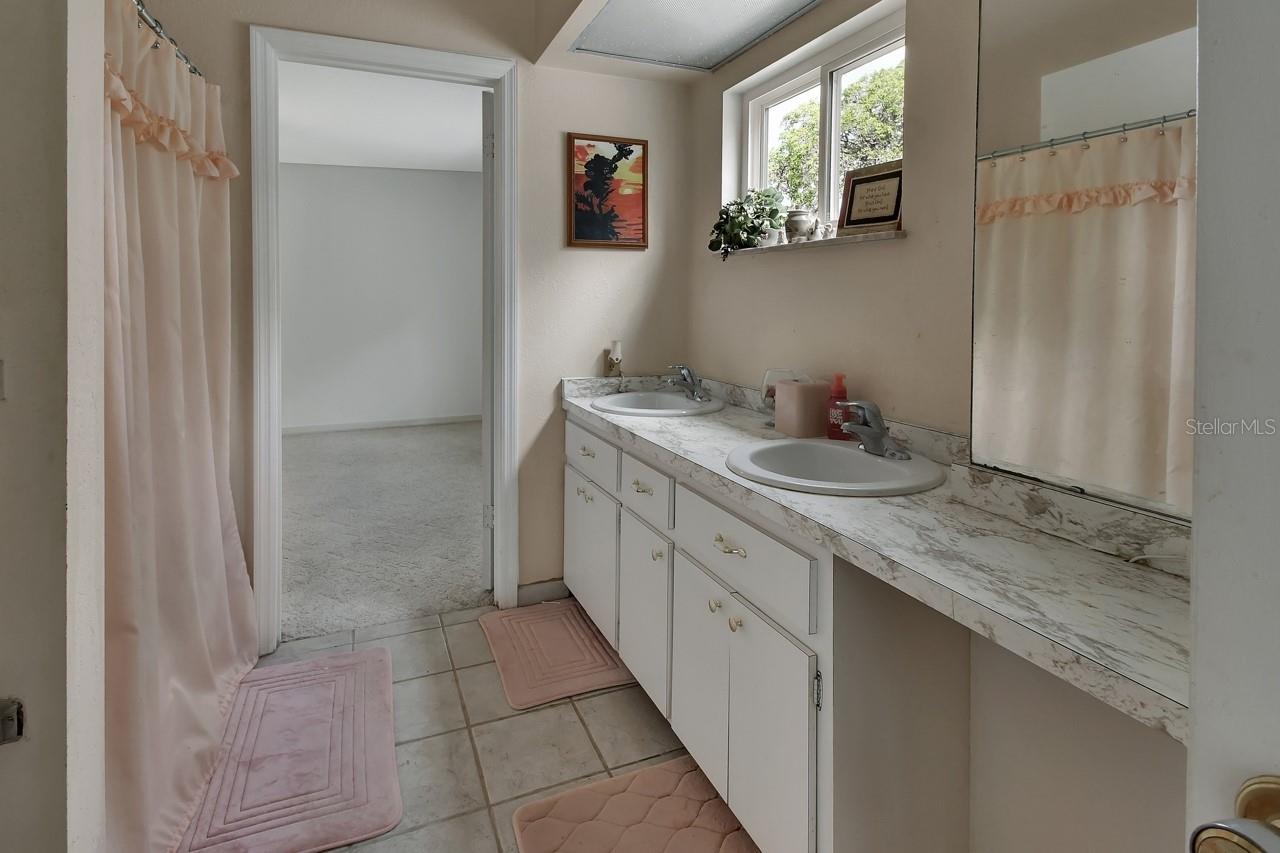 ARROYO VISTA - Residential