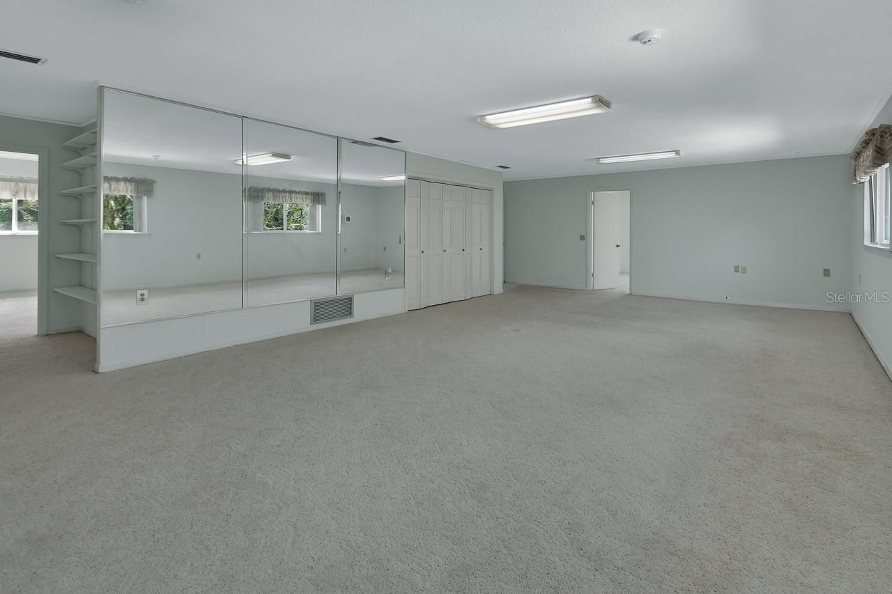 ARROYO VISTA - Residential