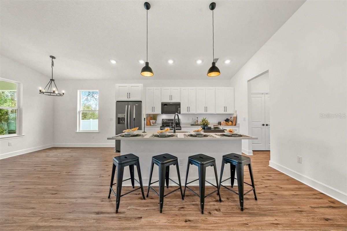 SPRING HILL - Residential