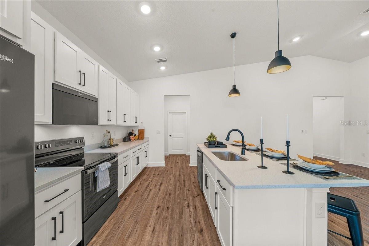 SPRING HILL - Residential