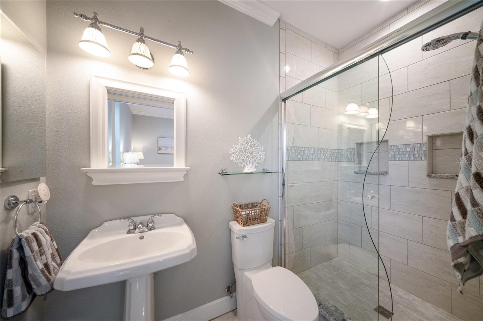 THE MOORINGS AT EDGEWATER II - Residential