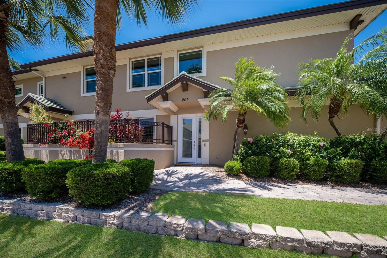 THE MOORINGS AT EDGEWATER II - Residential