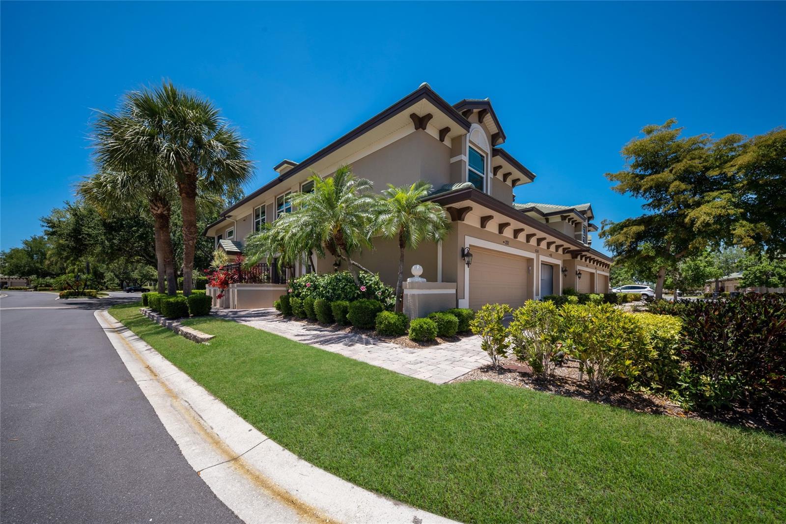 THE MOORINGS AT EDGEWATER II - Residential