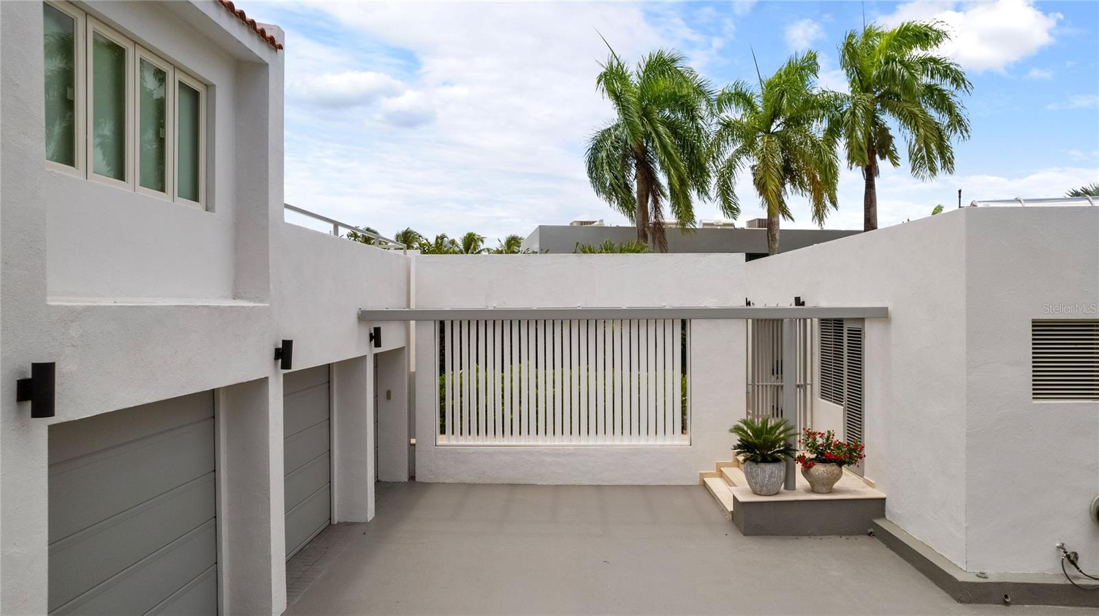 DORADO BEACH EAST - Residential