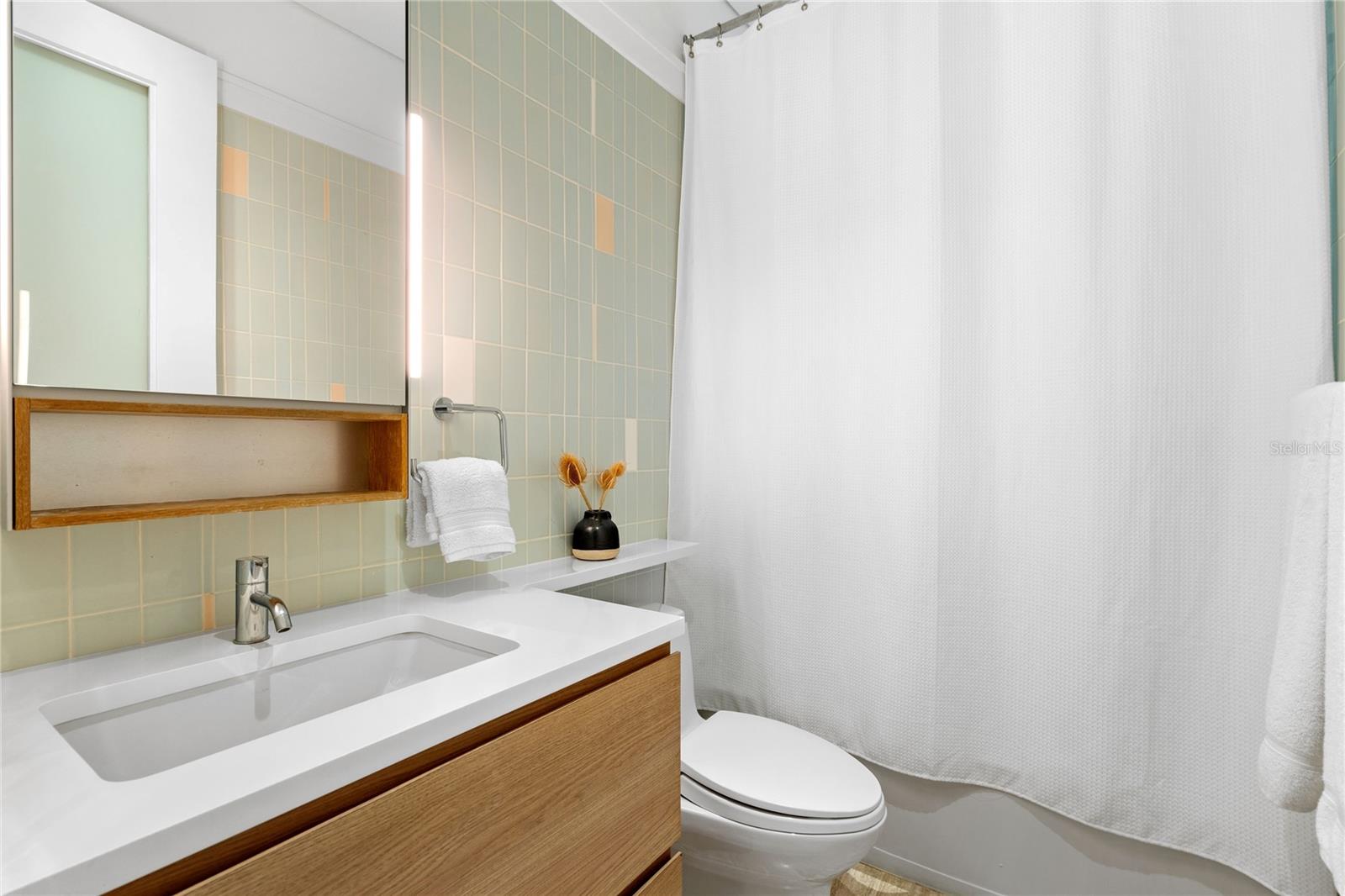 DORADO BEACH EAST - Residential