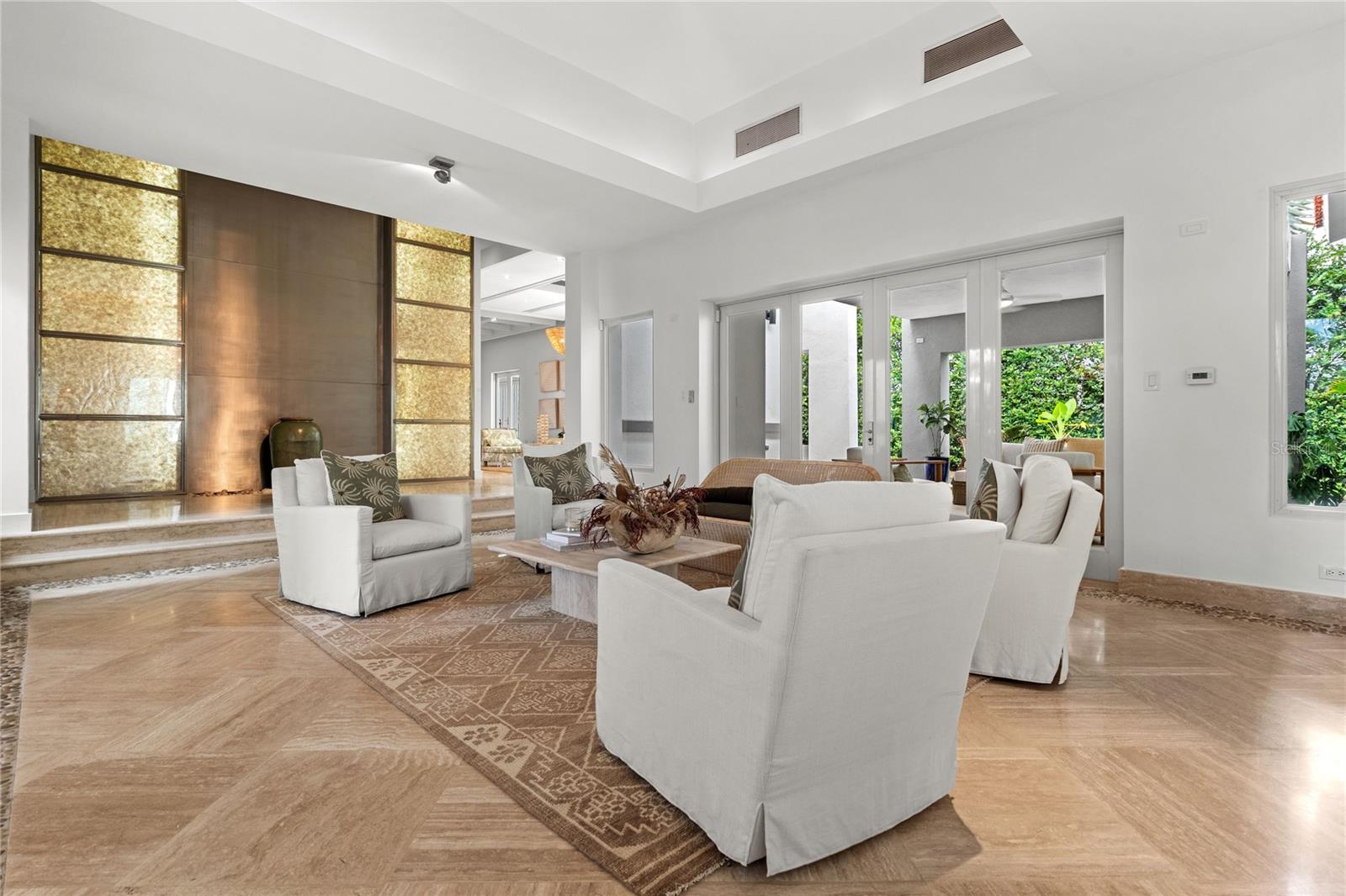 DORADO BEACH EAST - Residential