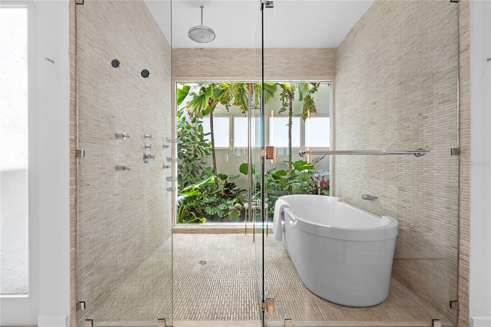 DORADO BEACH EAST - Residential