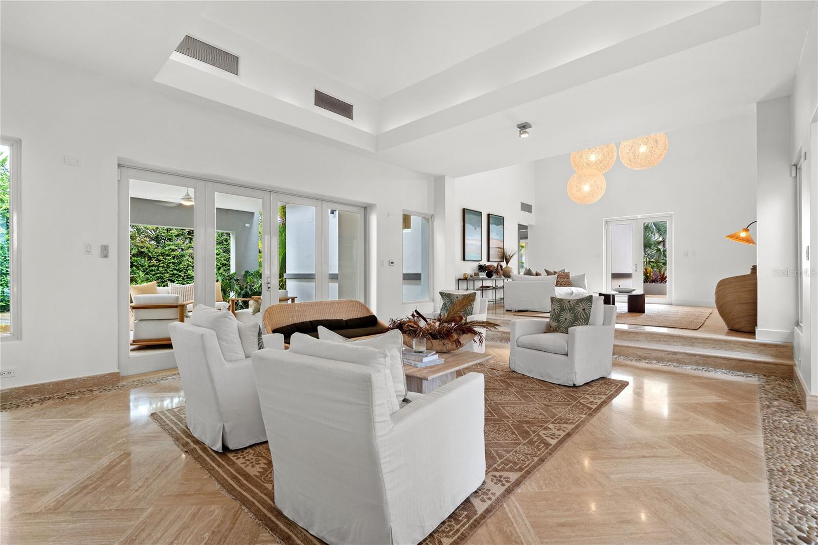 DORADO BEACH EAST - Residential
