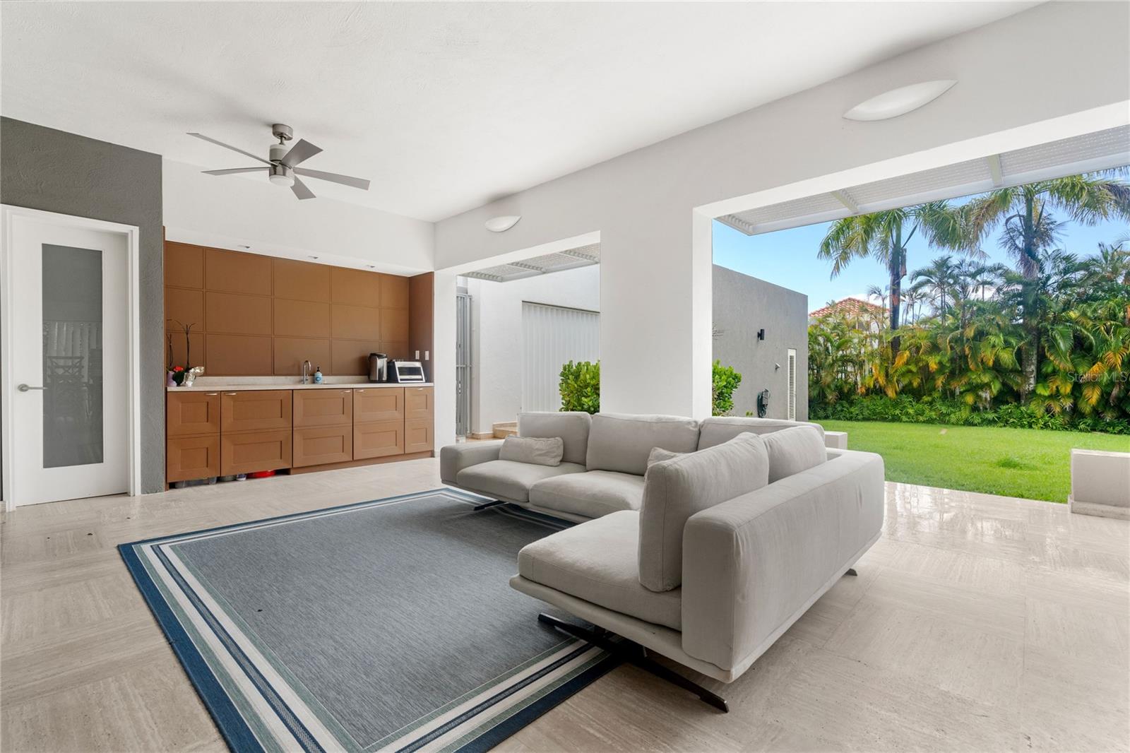 DORADO BEACH EAST - Residential