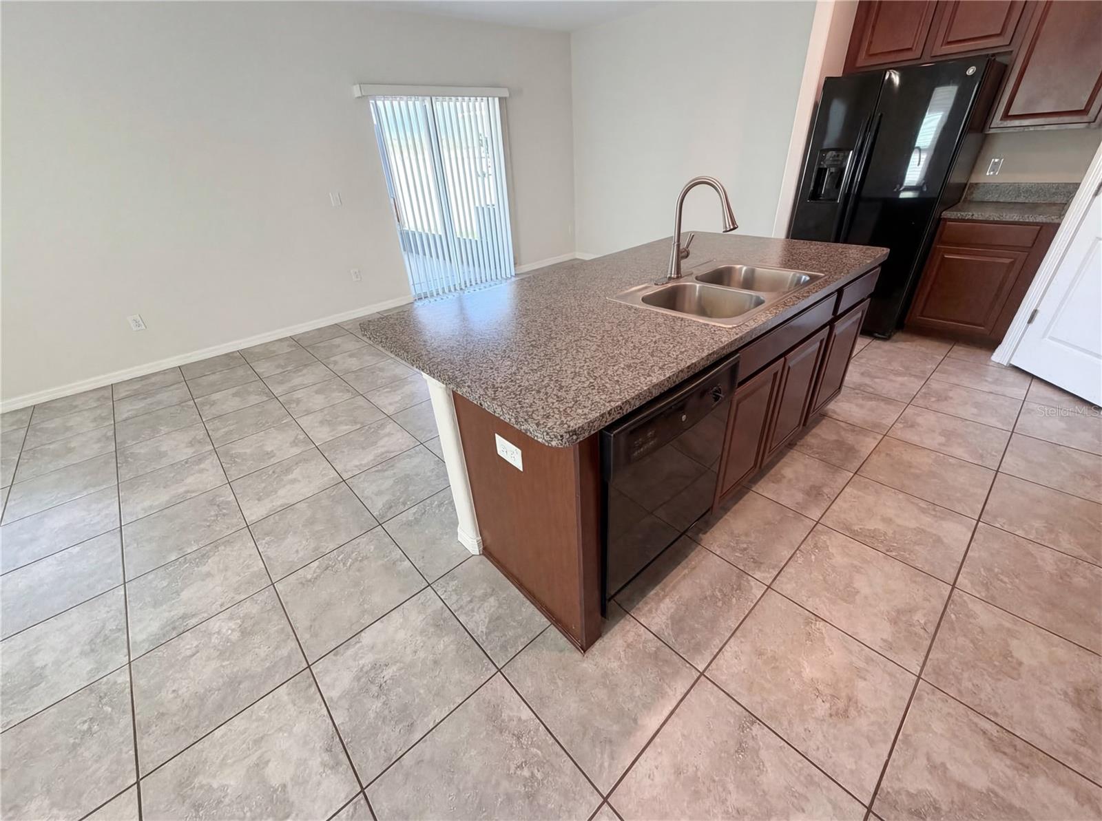 SUNSHINE VILLAGE PH 2 - Residential