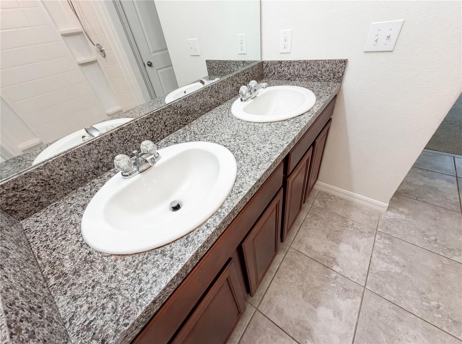 SUNSHINE VILLAGE PH 2 - Residential