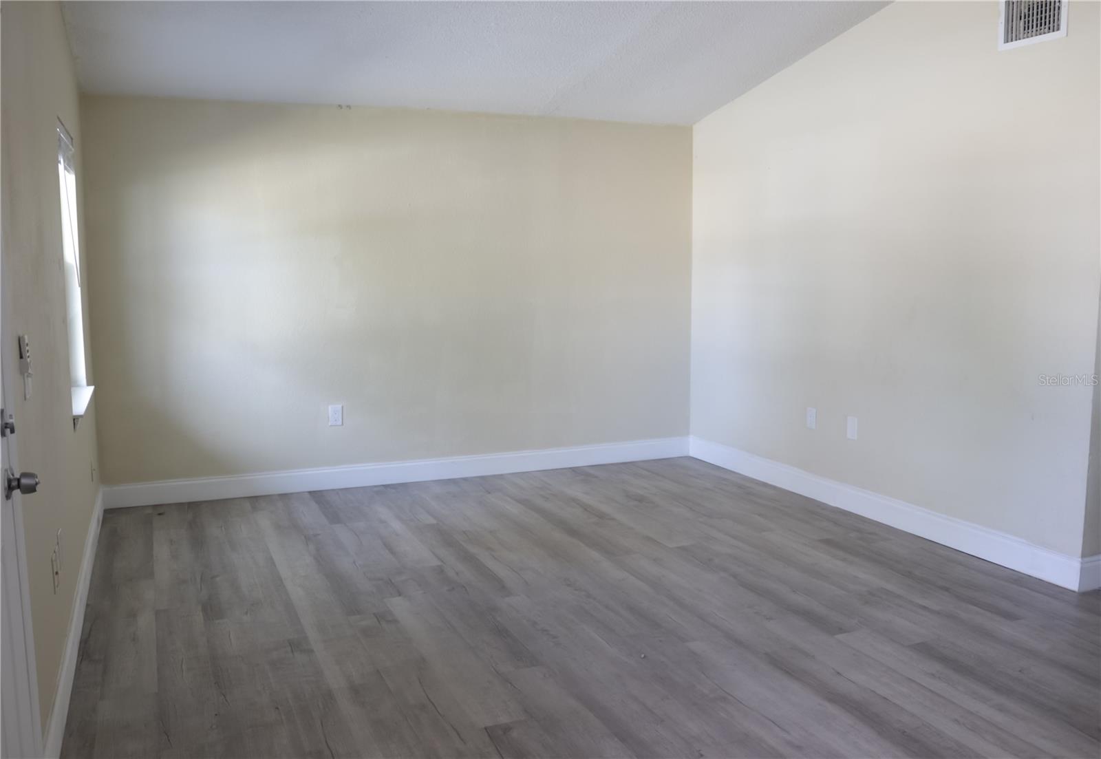 DEXTER PARKS VILLAS UNREC SUB - Residential