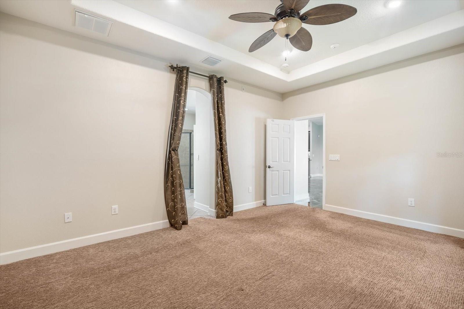 OAK CREEK - Residential