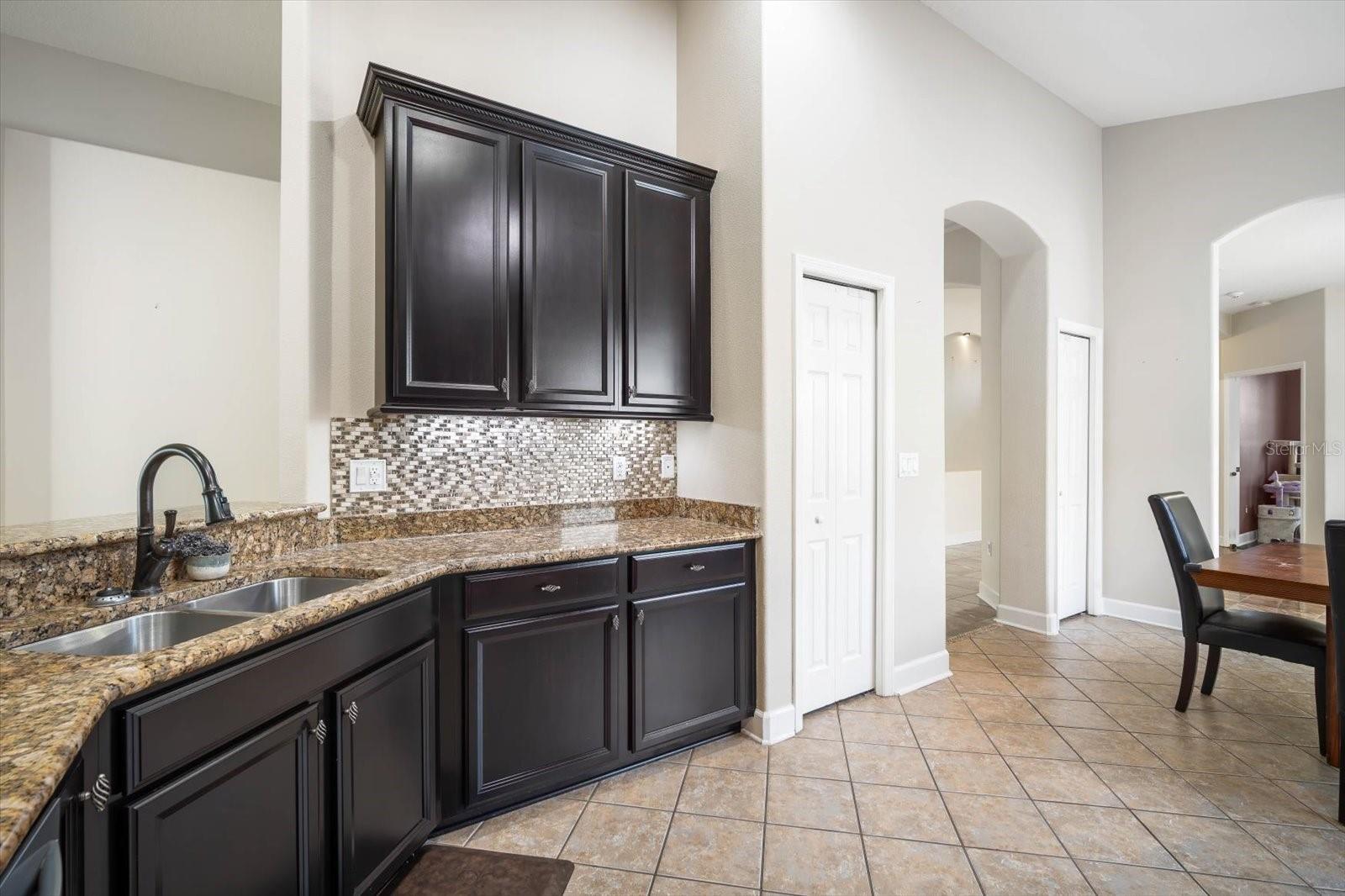 OAK CREEK - Residential