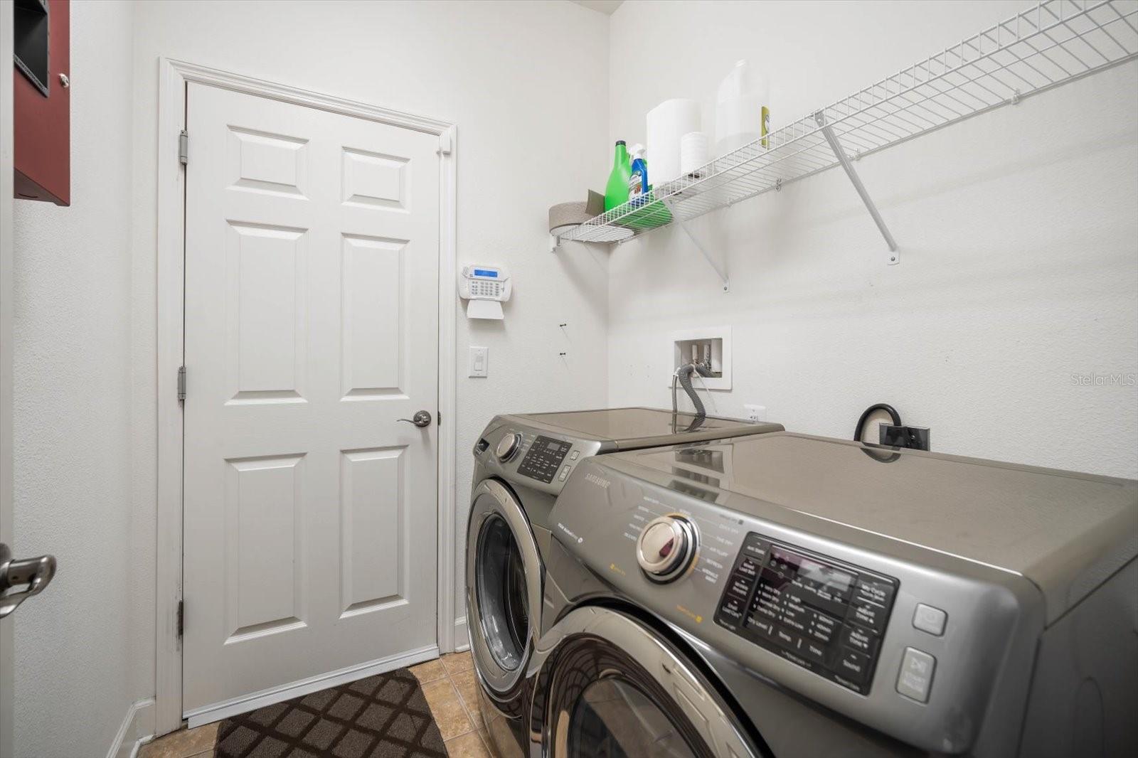 OAK CREEK - Residential