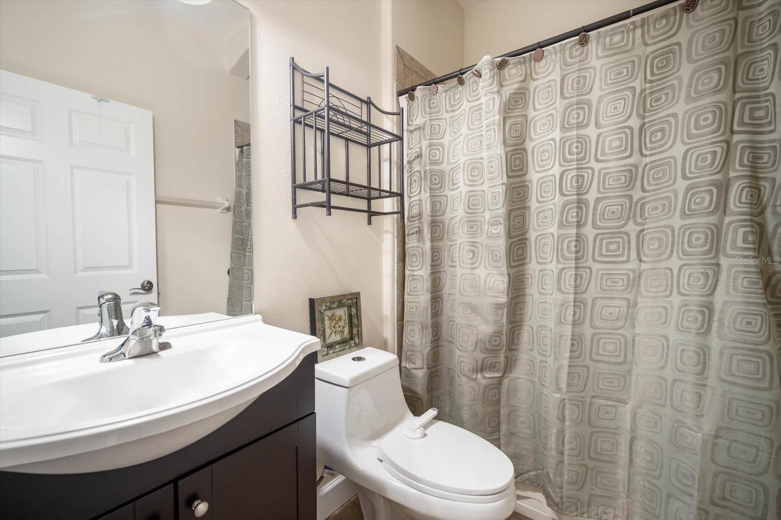 OAK CREEK - Residential