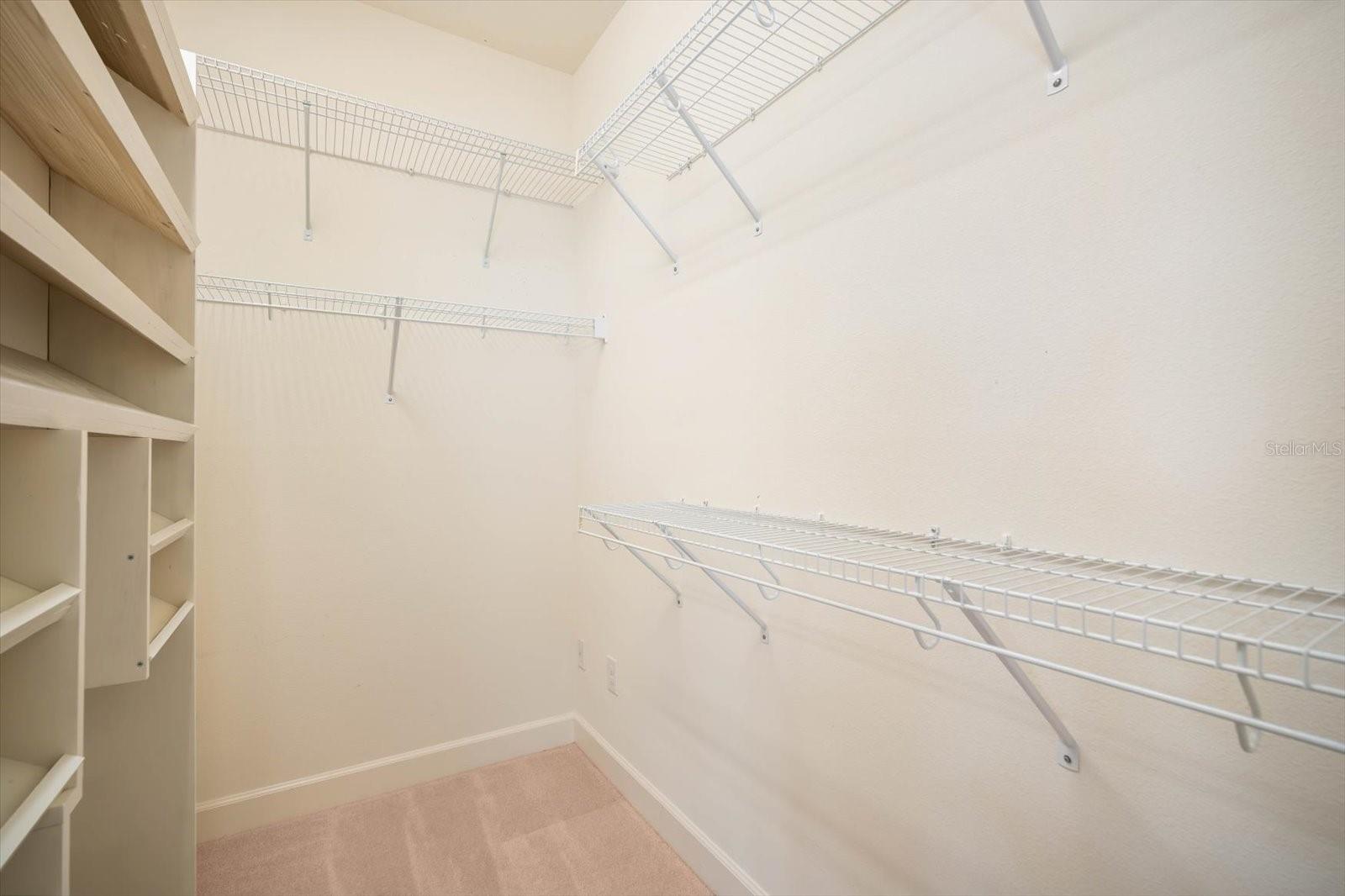 OAK CREEK - Residential