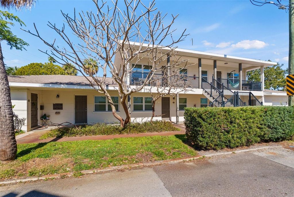 Photo of 1121 Beach Drive NE, St Petersburg, FL 33701 (MLS # TB8473451)