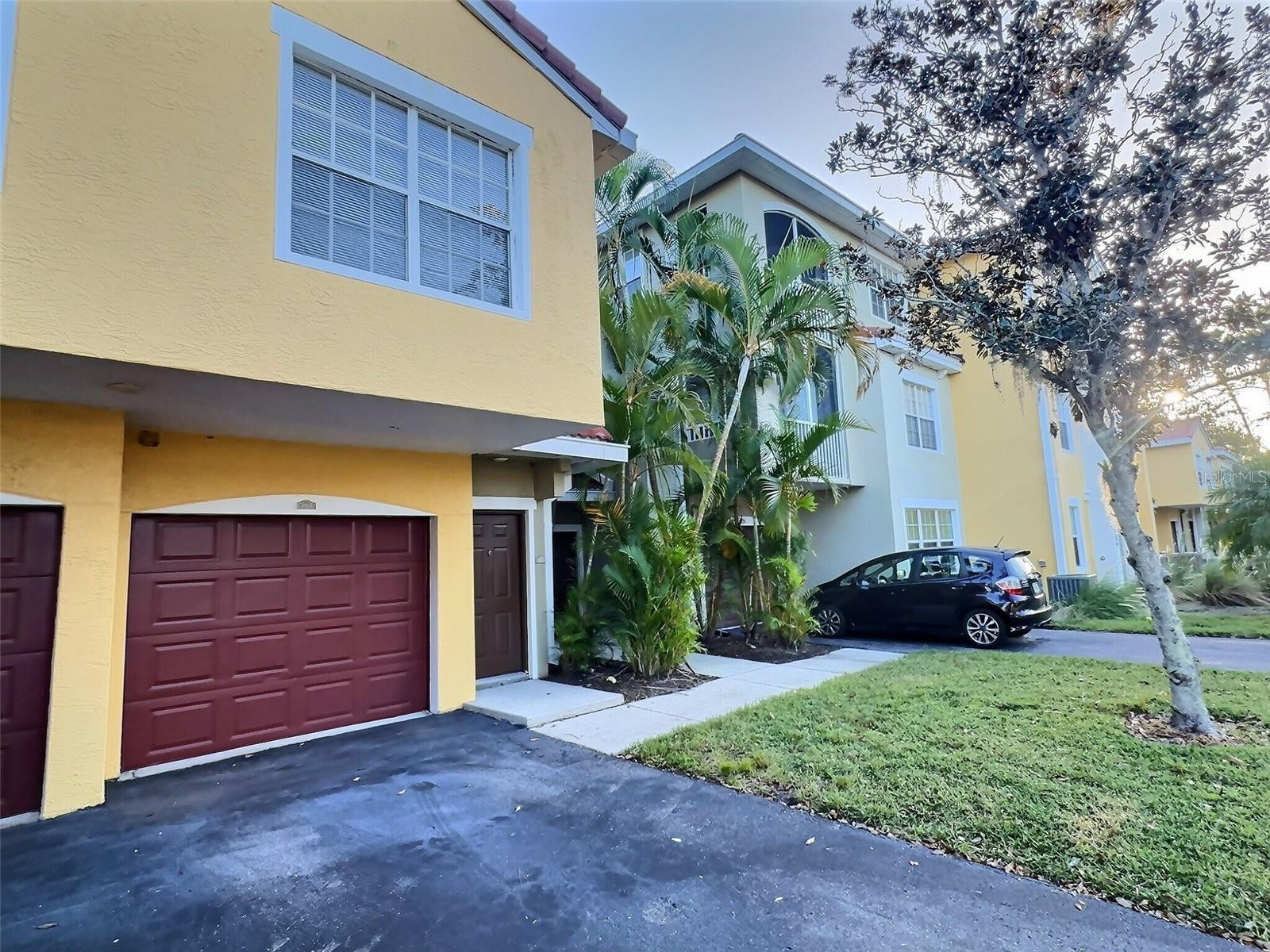 LAS PALMAS OF SARASOTA - Residential