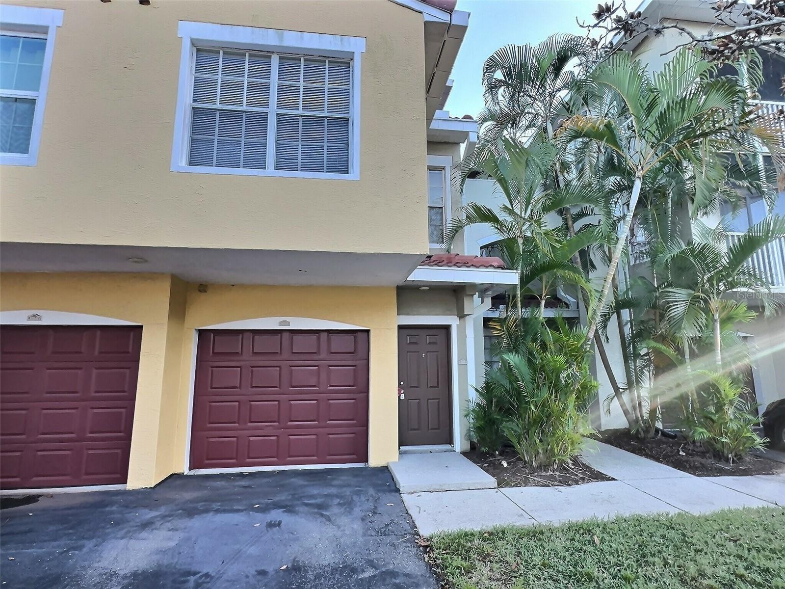 LAS PALMAS OF SARASOTA - Residential