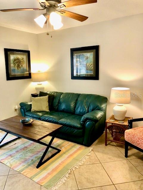 VILLA D ESTE SEC A - Residential Lease