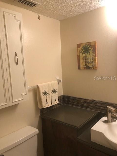 VILLA D ESTE SEC A - Residential Lease