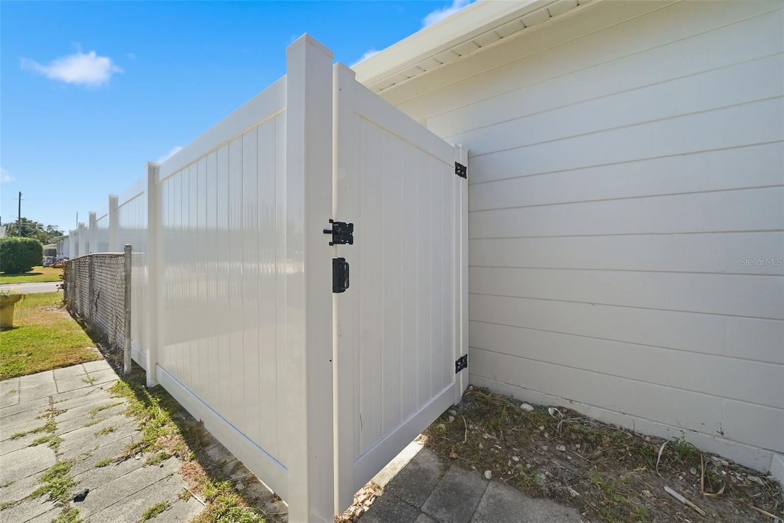 COLONIAL PARKS SUB - Residential