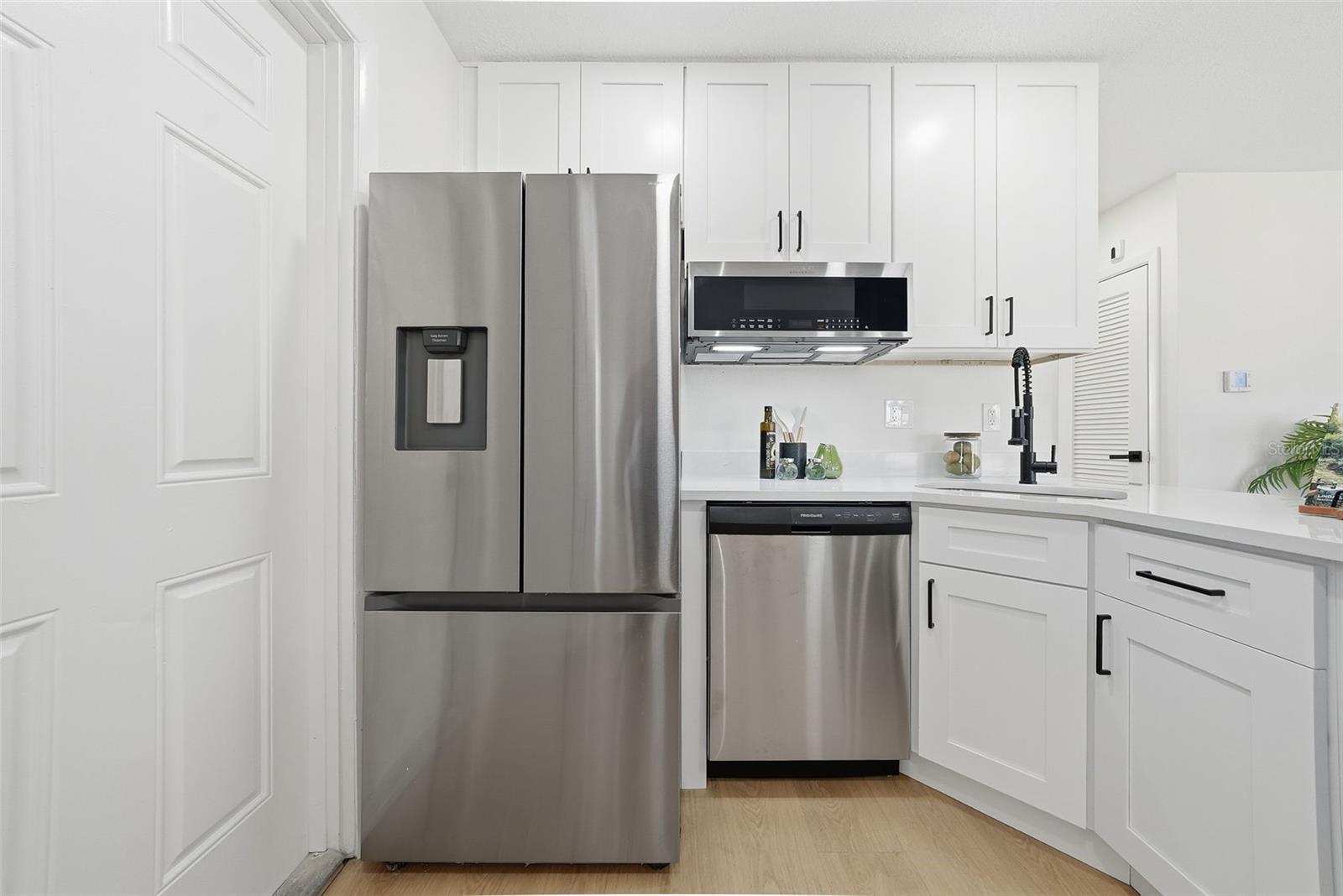 COLONIAL PARKS SUB - Residential