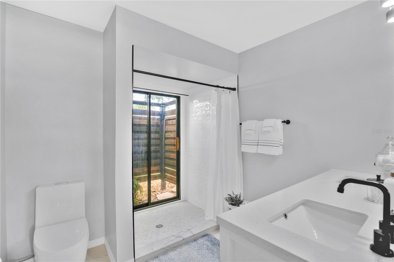 BELLE ISLE WEST - Residential